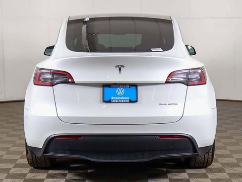 Used 2021 Tesla Model Y Long Range image 14