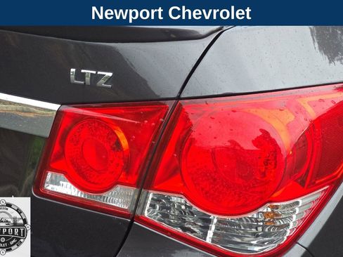 Used 2015 Chevrolet Cruze LTZ w/ Sun, Sound and Sport Package image 27