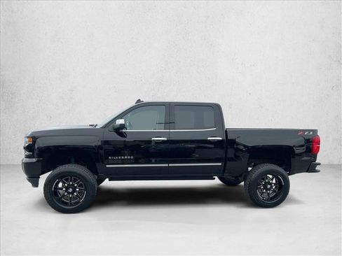 Used 2018 Chevrolet Silverado 1500 LTZ Z71 w/ LTZ Plus Package image 9