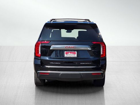 Used 2023 GMC Yukon Denali w/ Denali Reserve Package image 5