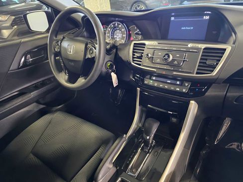 Used 2016 Honda Accord LX image 33
