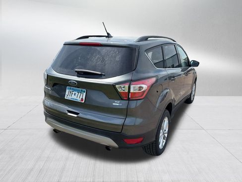 Used 2018 Ford Escape SE w/ SE Sync 3 Package AWD/4WD image 9