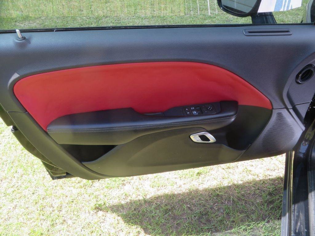 Used 2019 Dodge Challenger GT RWD image 10