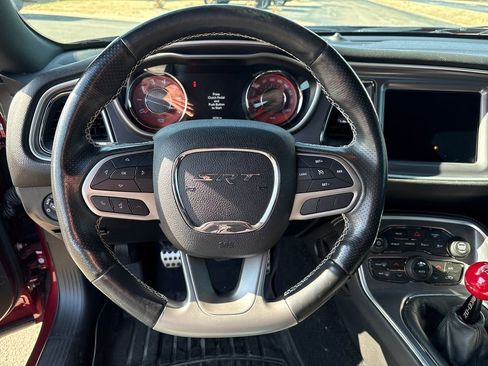 Used 2019 Dodge Challenger SRT Hellcat image 18