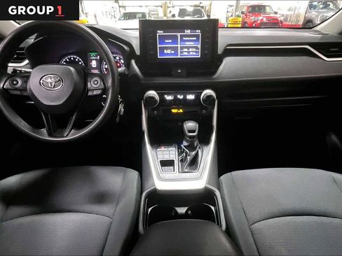 Used 2019 Toyota RAV4 LE image 15