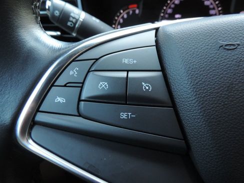 Used 2019 Cadillac XT5 Luxury image 31