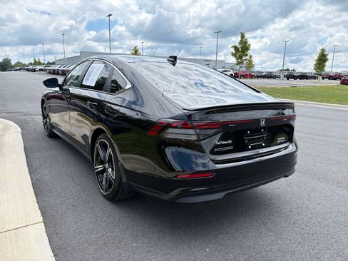 Used 2024 Honda Accord Sport image 6