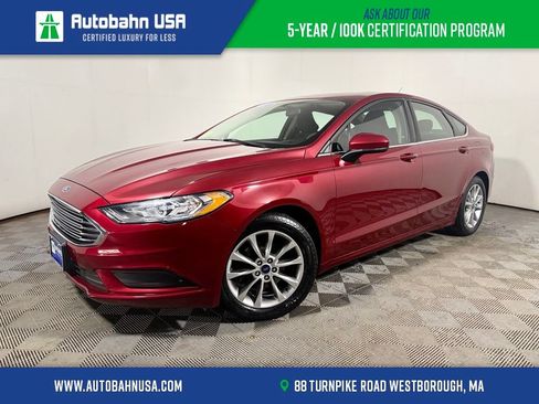 Used 2017 Ford Fusion SE FWD image 1