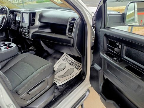 Used 2020 RAM 2500 Tradesman w/ Safety Group image 16