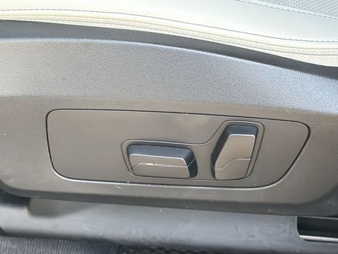 Used 2026 BMW X2 xDrive28i AWD/4WD image 19
