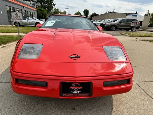 Used 1994 Chevrolet Corvette Coupe image 2