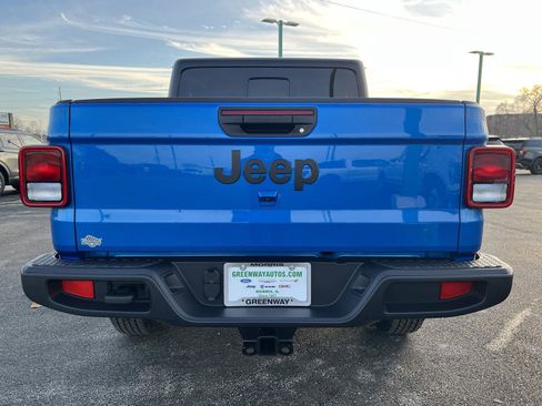 New 2026 Jeep Gladiator Sport image 7