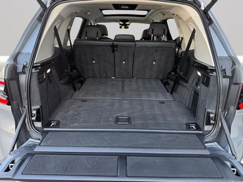 Used 2024 BMW X7 xDrive40i image 32