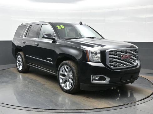 Used 2020 GMC Yukon Denali w/ Denali Premium Package image 8