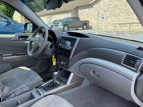 Used 2010 Subaru Forester 2.5X Premium AWD/4WD image 17