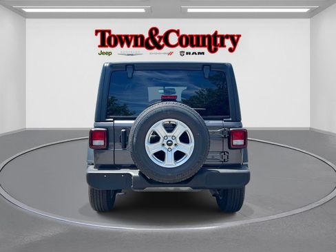 Used 2023 Jeep Wrangler Unlimited Sport AWD/4WD image 5