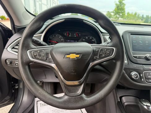 Used 2018 Chevrolet Malibu LS w/ LPO, Convenience Package 2 FWD image 27