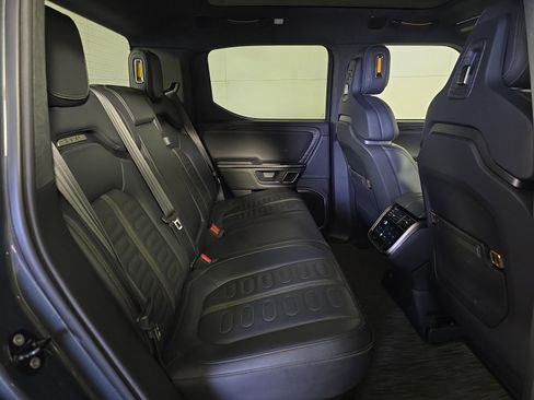 Used 2022 Rivian R1T Launch Edition AWD/4WD image 22