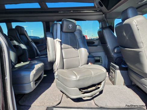 Used 2019 Ford Transit 150 148 Low Roof w/ Exterior Upgrade Package image 47