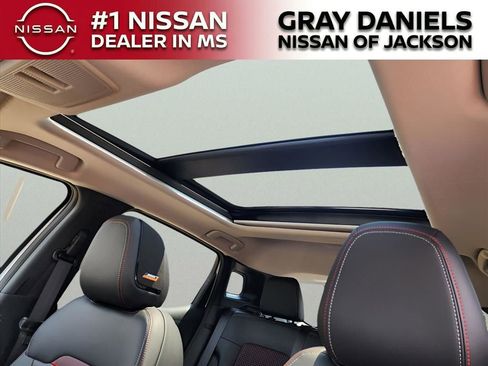 New 2025 Nissan Kicks SR w/ SR Premium Package image 5