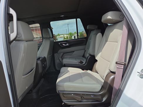 Used 2023 Chevrolet Tahoe Z71 AWD/4WD image 11
