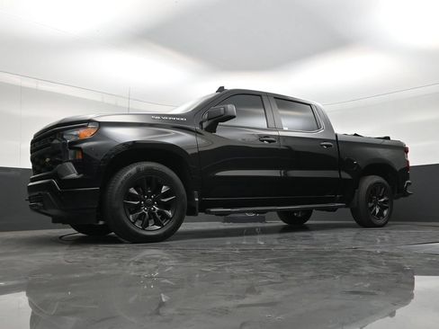 Used 2023 Chevrolet Silverado 1500 Custom RWD image 20