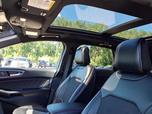 Used 2024 Ford Edge ST-Line AWD/4WD image 17