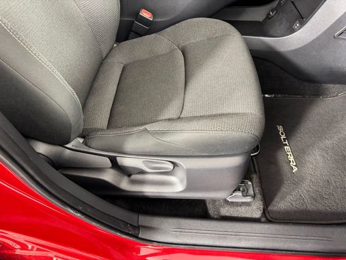 Used 2023 Subaru Solterra AWD image 32