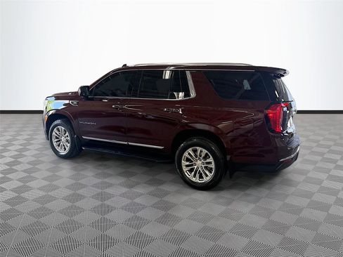 Used 2022 GMC Yukon SLT w/ SLT Luxury Package AWD/4WD image 5