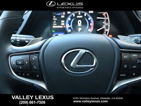Used 2023 Lexus ES 250 w/ Premium Package image 12