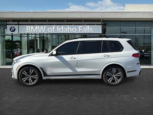 Used 2021 BMW X7 xDrive40i w/ M Sport Package AWD/4WD image 4