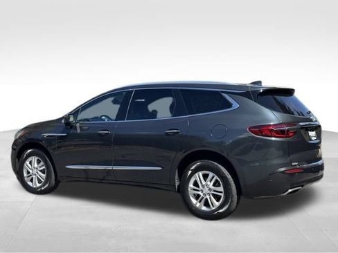 Used 2019 Buick Enclave Essence image 5