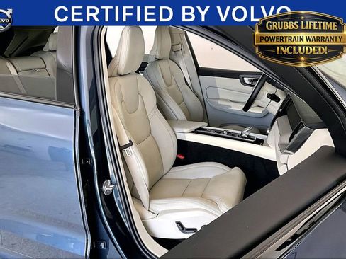 Used 2024 Volvo XC60 B5 Ultimate w/ Protection Package Premier AWD/4WD image 8