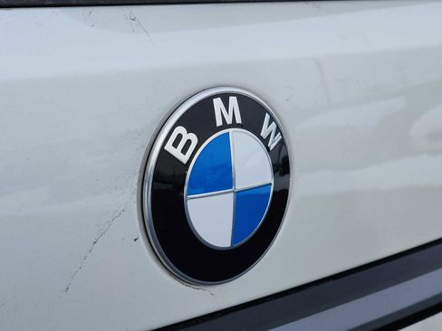 Certified 2024 BMW X7 xDrive40i w/ M Sport Package image 29