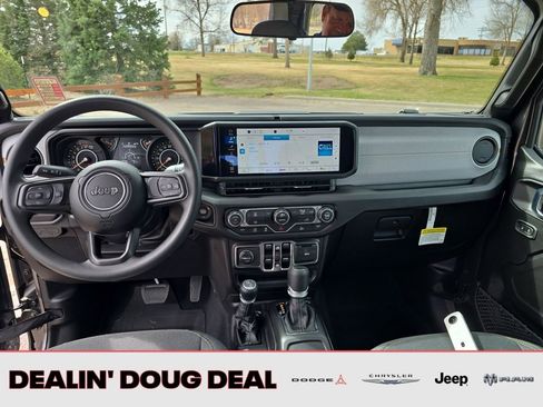 New 2026 Jeep Gladiator Sport AWD/4WD image 12