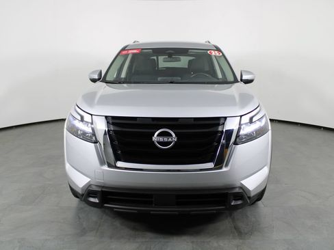 Certified 2025 Nissan Pathfinder SV AWD/4WD image 13