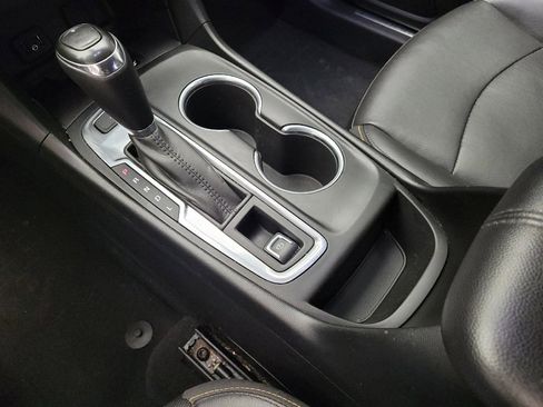 Used 2018 Chevrolet Equinox Premier AWD/4WD image 26
