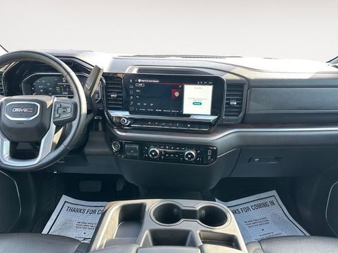 Used 2025 GMC Sierra 1500 SLT AWD/4WD image 11