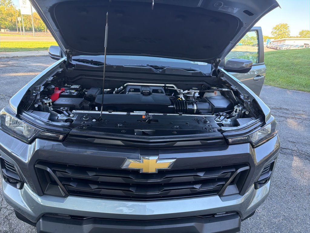 Used 2023 Chevrolet Colorado LT w/ LT Convenience Package RWD image 31