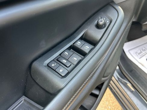 Used 2023 Jeep Grand Cherokee L Laredo AWD/4WD image 10