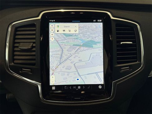 Certified 2023 Volvo XC90 B5 Core w/ Climate Package image 17