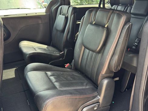 Used 2019 Dodge Grand Caravan GT FWD image 10