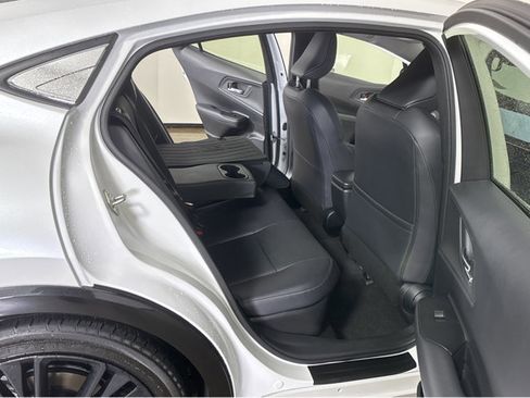 Used 2025 Toyota Prius AWD image 34