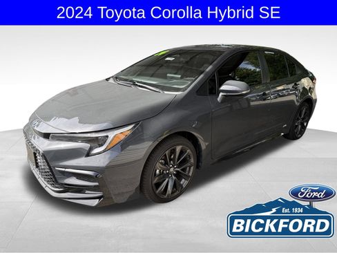 Used 2024 Toyota Corolla SE w/ SE Package AWD/4WD image 1
