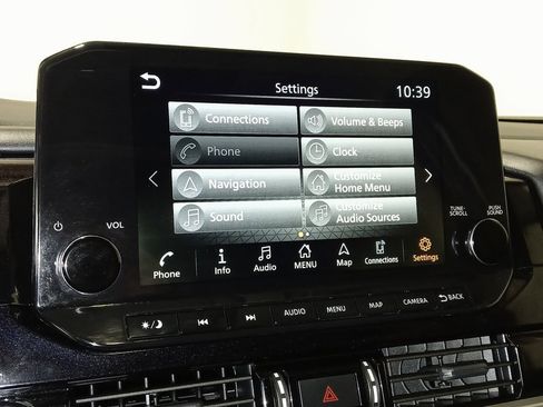 Used 2024 Nissan Pathfinder Platinum w/ Cargo Package image 28