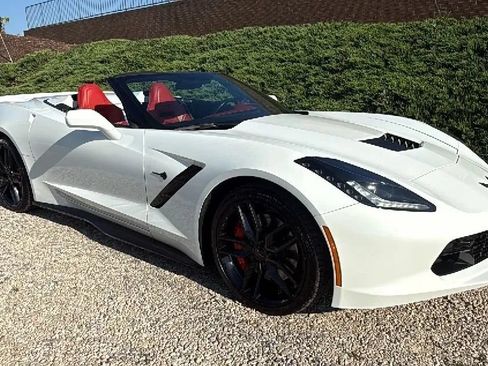 Used 2019 Chevrolet Corvette Stingray Convertible Z51 2LT RWD image 4