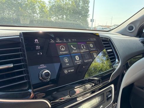 Certified 2020 Honda Pilot Touring image 31