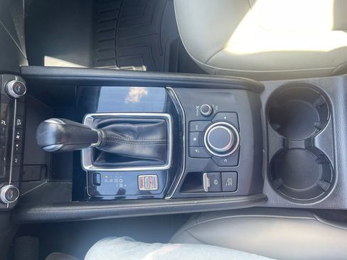 Used 2019 MAZDA CX-5 Touring FWD image 15