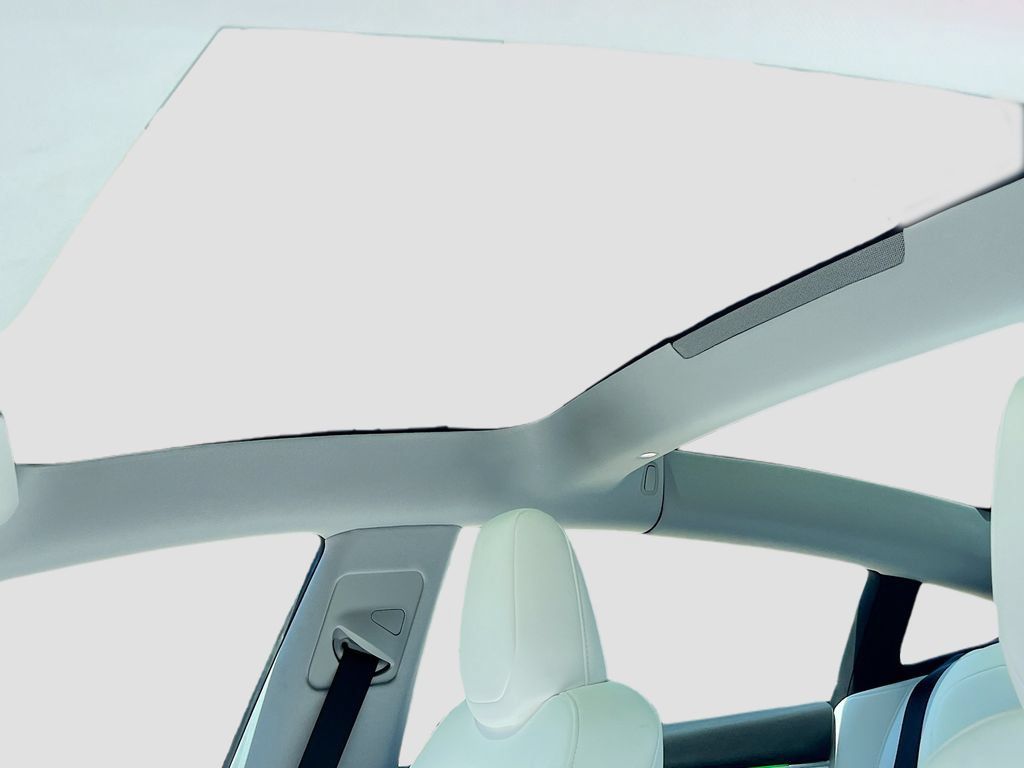 Used 2025 Tesla Model 3 Long Range RWD image 21
