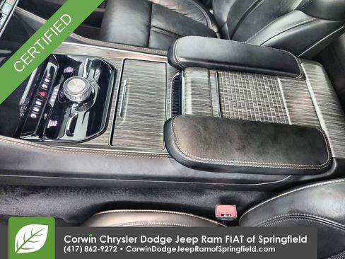 Certified 2024 Jeep Wagoneer Series III AWD/4WD image 30
